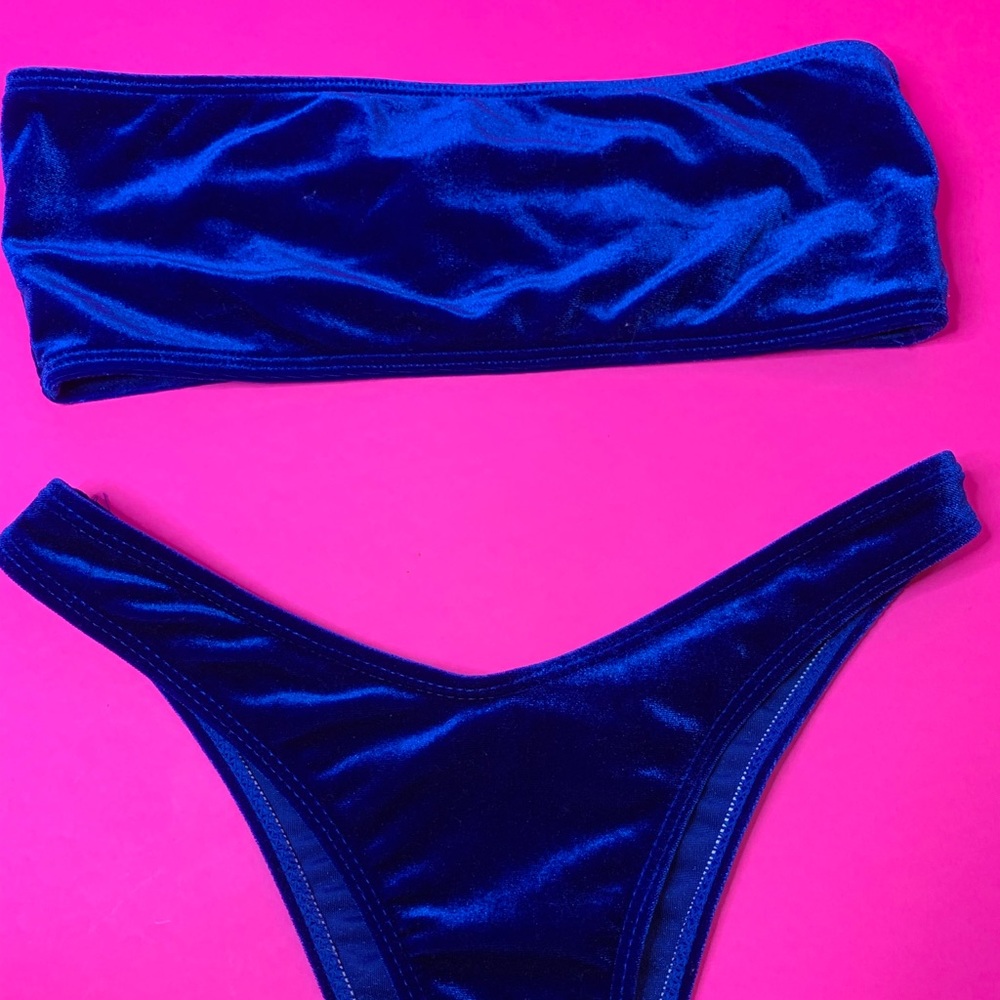 Velvet bikini